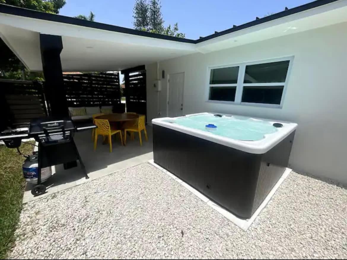 Casa Ana - Cozy Space Hot Tub And Large Fenced Yard Villa Miami Exterior foto